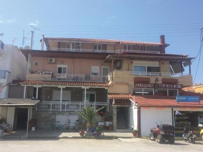 Hotel Dora Sarti Exteriér fotografie